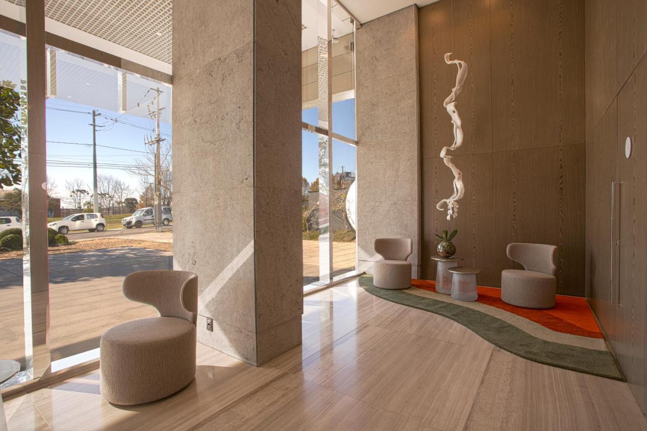 Suryaa Hotel Pinhais, Curio Collection By Hilton Esterno foto