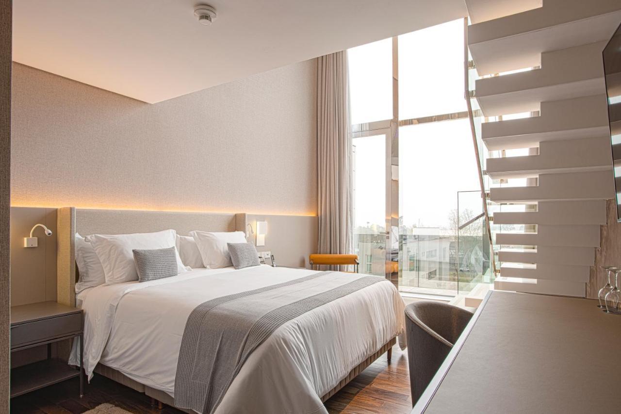 Suryaa Hotel Pinhais, Curio Collection By Hilton Esterno foto