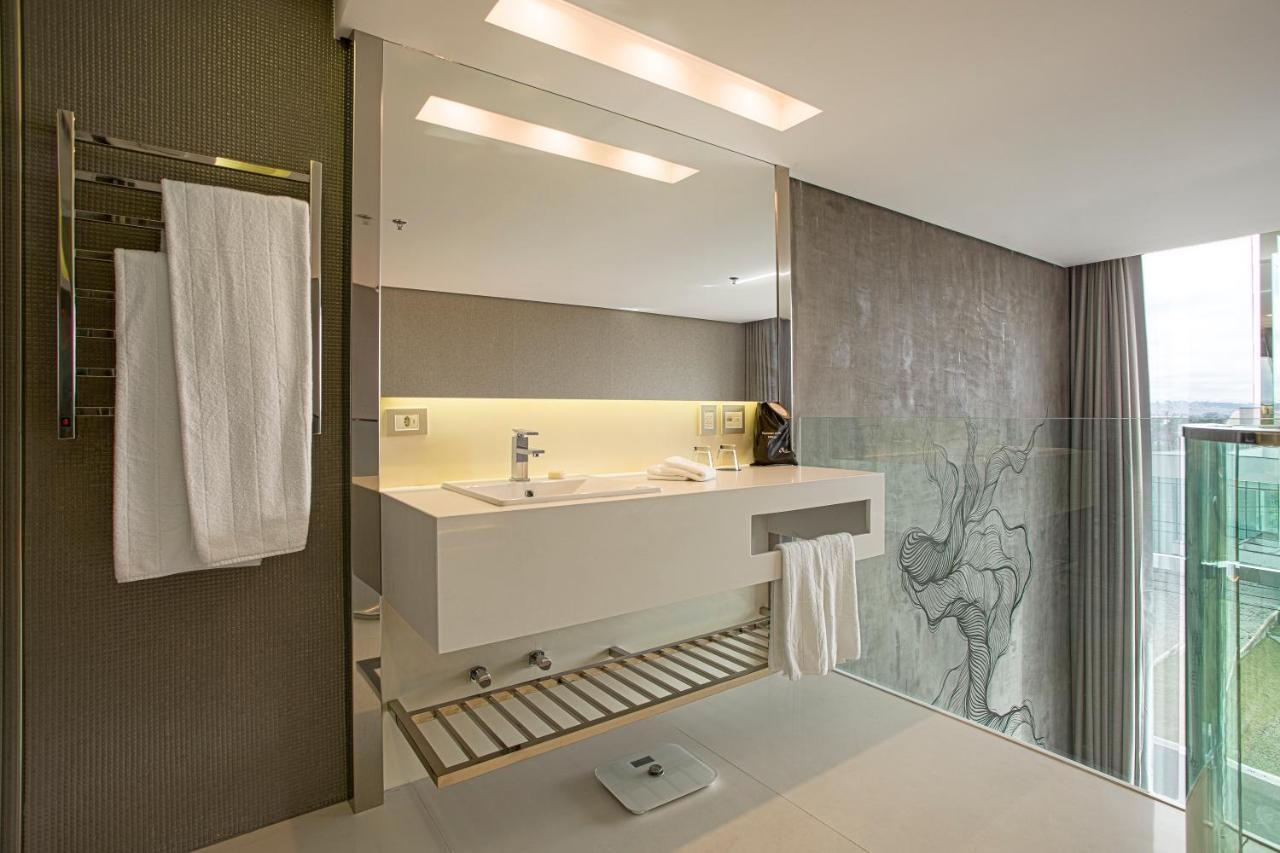Suryaa Hotel Pinhais, Curio Collection By Hilton Esterno foto