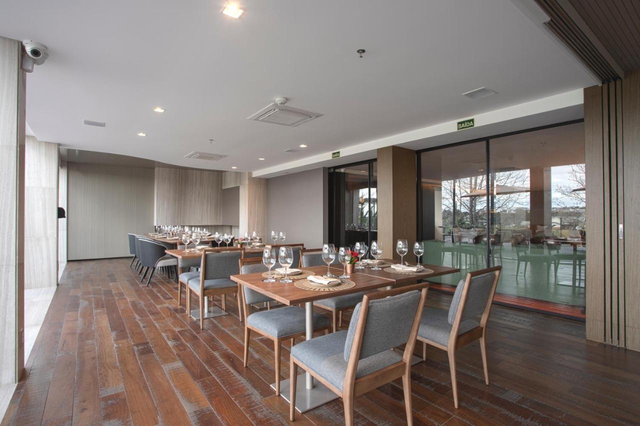 Suryaa Hotel Pinhais, Curio Collection By Hilton Esterno foto